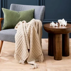Alec Throw · Forest Green