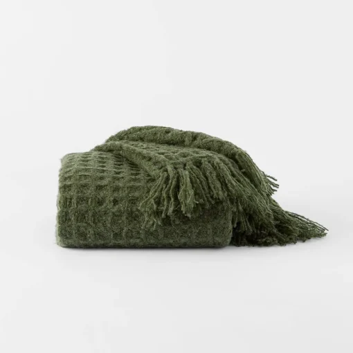 Alec Throw · Forest Green