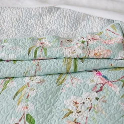 Aliana Bedspread