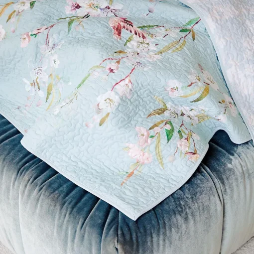 Aliana Bedspread