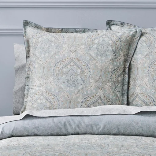 Armando Quilt Cover