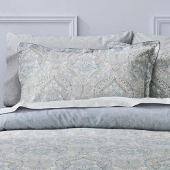Armando Quilt Cover