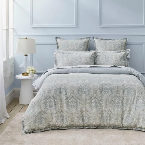 Armando Quilt Cover