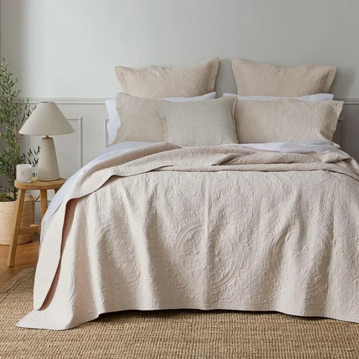 Artemida Bedspread - White