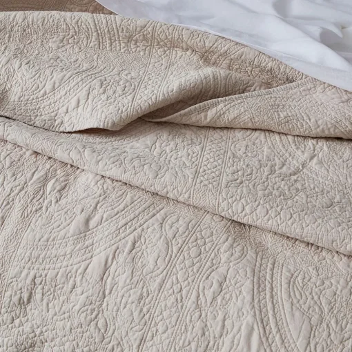 Artemida Bedspread - White