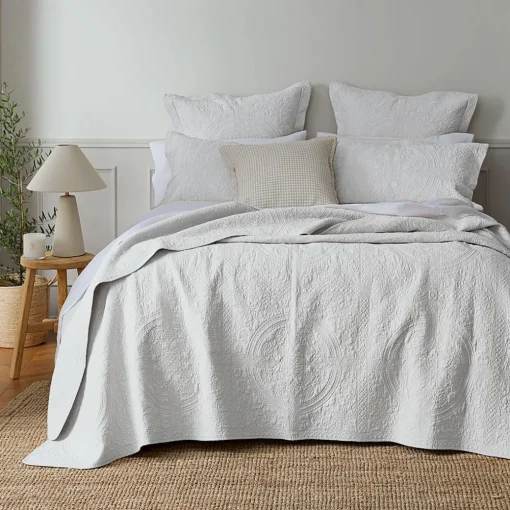 Artemida Bedspread - White