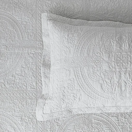 Artemida Bedspread - White