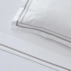 Cambridge 800 TC Egyptian Cotton Flat Sheets - White Navy