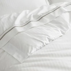 Cambridge 800TC Egyptian Cotton Quilt Cover - White Silver