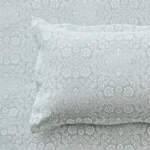 Carina Bedspread - Sage/Ivory