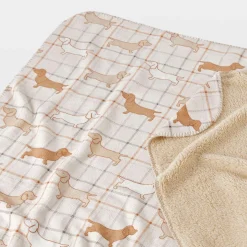 Charlie Sherpa Throw