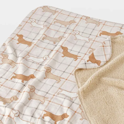 Charlie Sherpa Throw