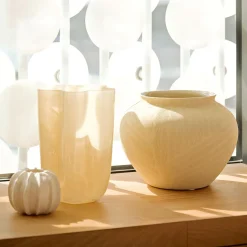 Chelsea Squat Vase
