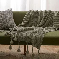 Chunky Tassel Throw - Pine