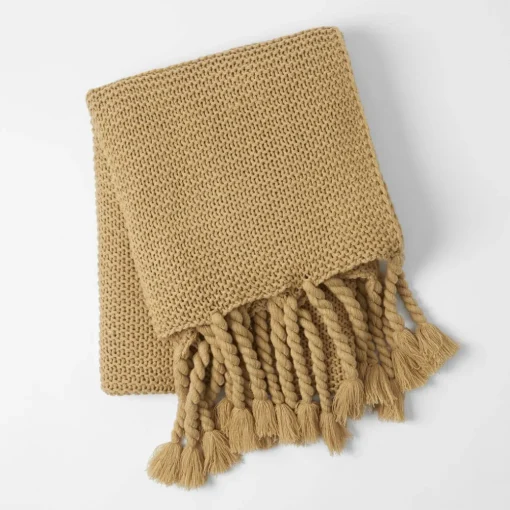 Chunky Tassel Throw - Pine
