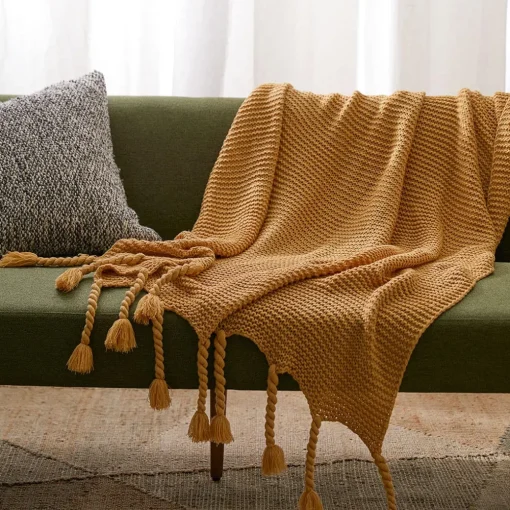 Chunky Tassel Throw - Pine
