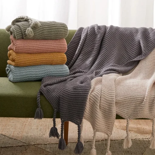 Chunky Tassel Throw - Pine