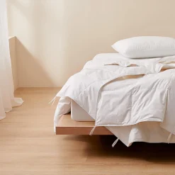 Classic Light 40% Goose Down Quilt