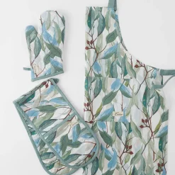 Flowering Gum Apron And Oven Mitts
