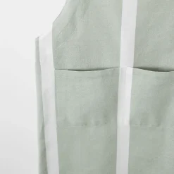 Jade Adjustable Apron and Oven Mits