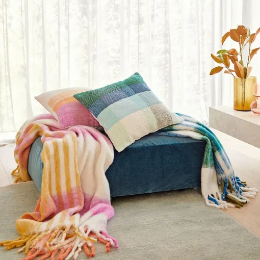 Juni Throw - Pink