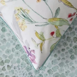 Kate Quilt Cover - Floral