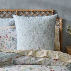 Kate Quilt Cover - Floral