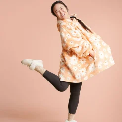 Marguerite Hooded Sherpa Blanket