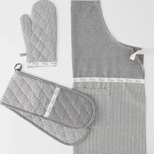 Marlton Apron And Oven Mitts