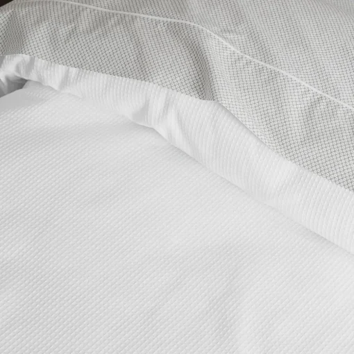 Metro Quilt Cover - Silver
