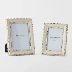 Nara Photo Frame