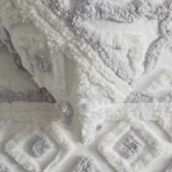 Nevarra Quilt Cover