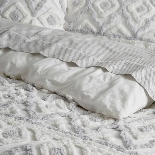 Nevarra Quilt Cover