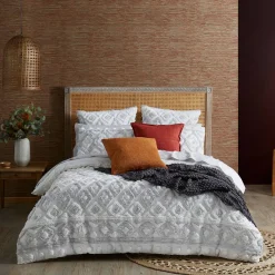 Nevarra Quilt Cover