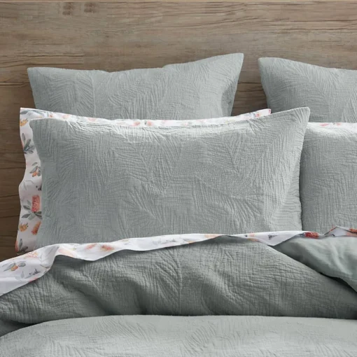 Palm Leaf Quilt Cover