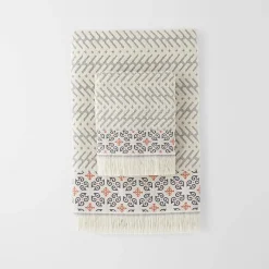Pia Towel - Oat/Clay