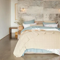 Reid Coverlet - Oatmeal