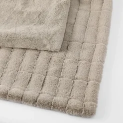 Sable Faux Fur Throw - Dove Grey