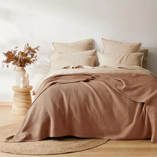 Sebastian Waffle Blanket - Olive Green