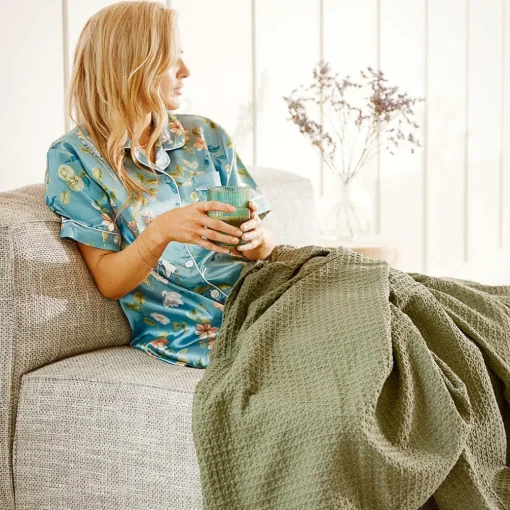 Sebastian Waffle Blanket - Olive Green
