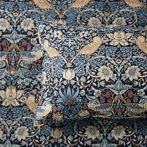 Strawberry Thief Bedspread
