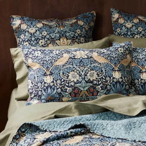 Strawberry Thief Bedspread