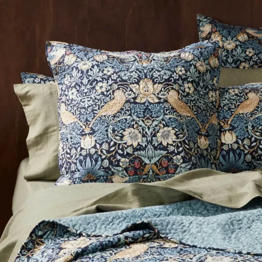 Strawberry Thief Bedspread