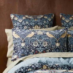Strawberry Thief Quilt Cover - Chocolate
