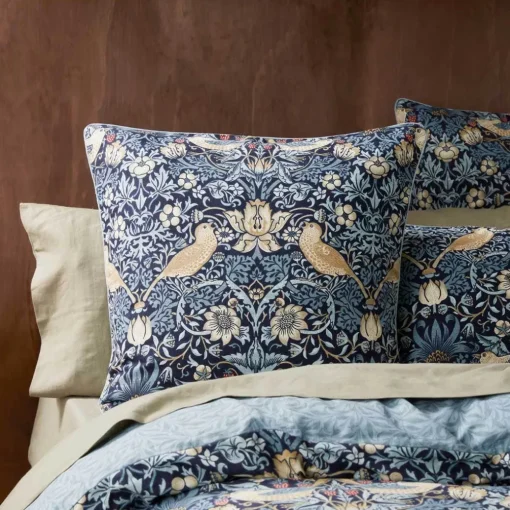 Strawberry Thief Quilt Cover - Chocolate