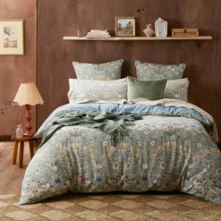 Strawberry Thief Quilt Cover - Chocolate