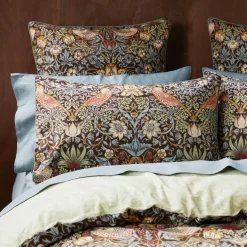 Strawberry Thief Quilt Cover - Chocolate