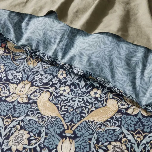 Strawberry Thief Quilt Cover - Chocolate