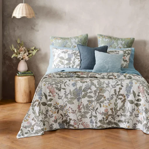 Swinden Bedspread