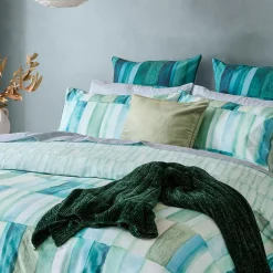 Tanqueray Quilt Cover